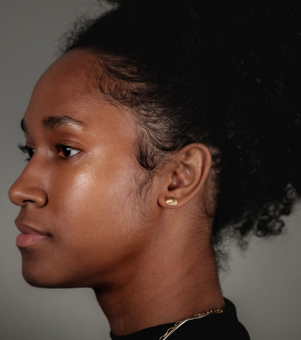 Eleanor Shell Studs: Gold PVD