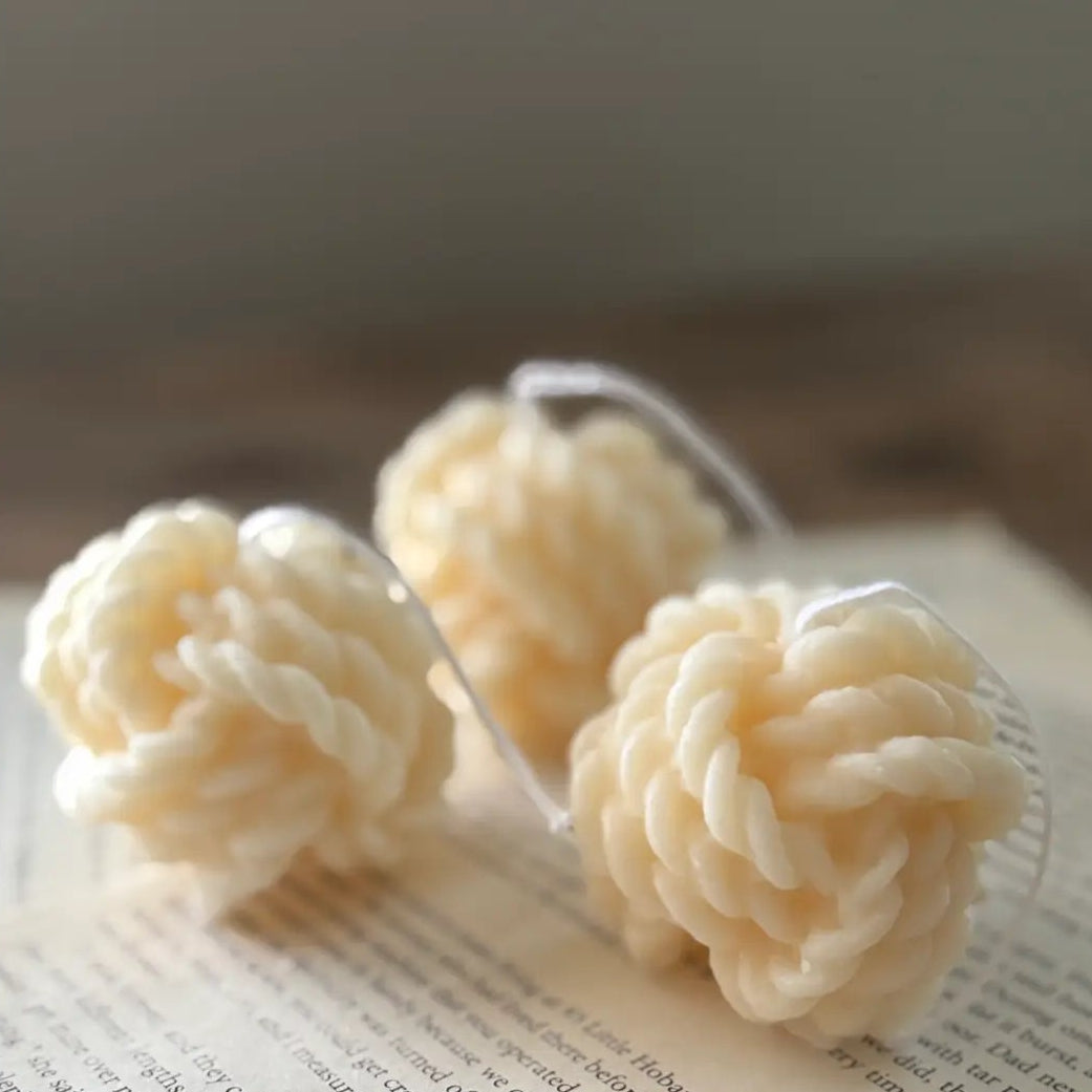 Rope Knot Sculptural Candle