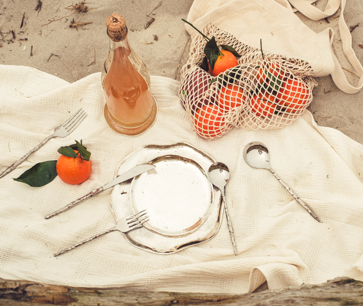 SAMPLE SALE: Sand Drip Flatware Five Piece Set