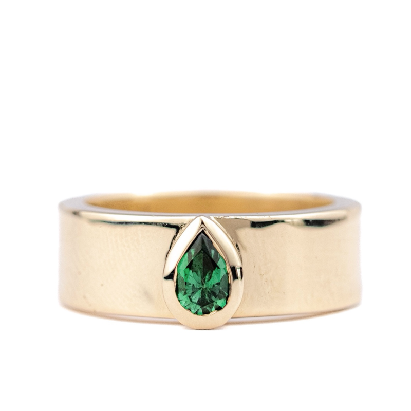 Emerald Marea Ring
