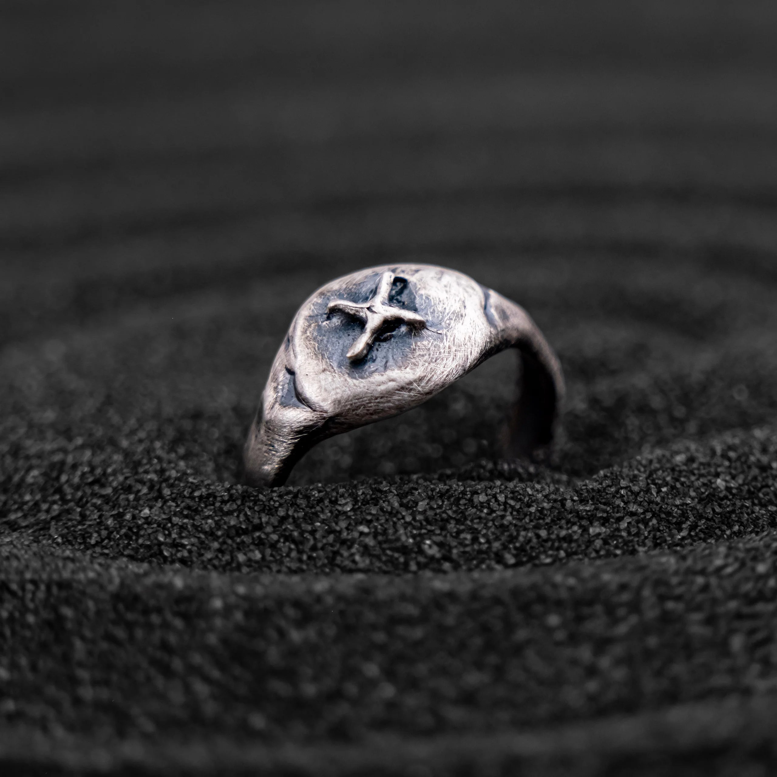 X Signet